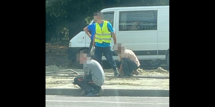 Военнослужащие одной из воинских частей на Львовщине вместо службы выполняли частную работу, фото: ДБР