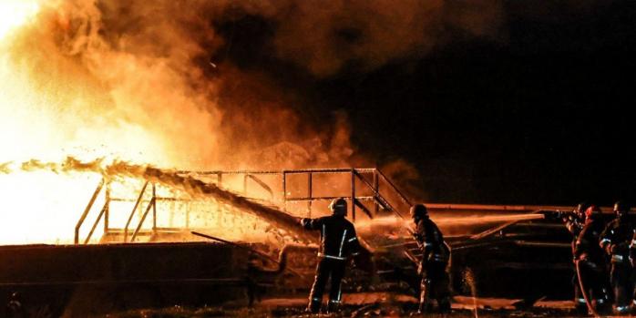 Последствия атаки БПЛА в Нежинском районе, фото: ГСЧС