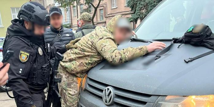 Группа военнослужащих, причастных к совершению преступлений, задержана на Тернопольщине, фото: полиция Тернопольщины