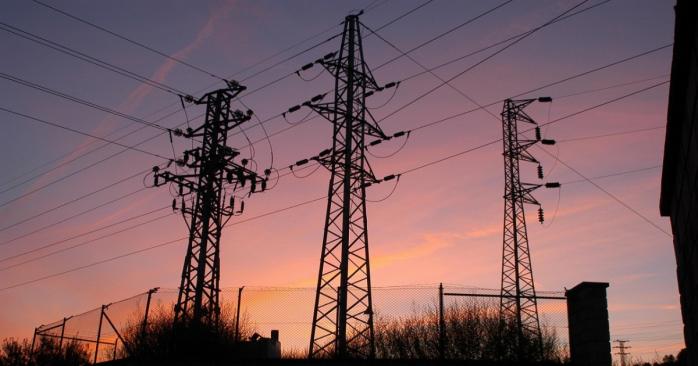 В Украине возобновились экстренные отключения электроэнергии, фото: