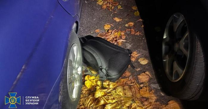 Агент РФ пыталась взорвать автомобиль полицейского. Фото: СБУ