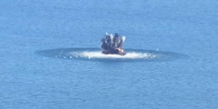 Уничтожение русского катера, скриншот видео