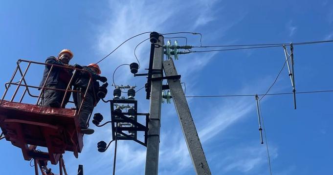 Российские обстрелы полностью обесточили Чернигов и север области. Фото: