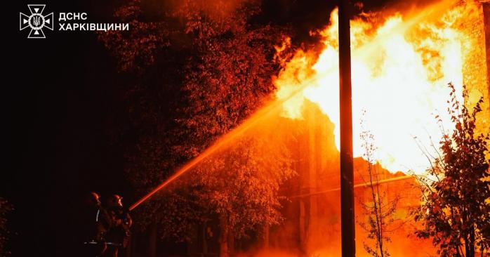 Российская авиация атаковала Харьков КАБами. Фото: ГСЧС