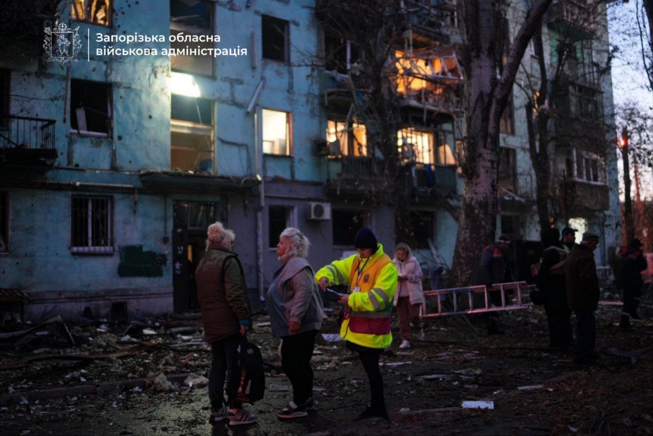 Наслідки нічної атаки. Фото: ОВА, ДСНС