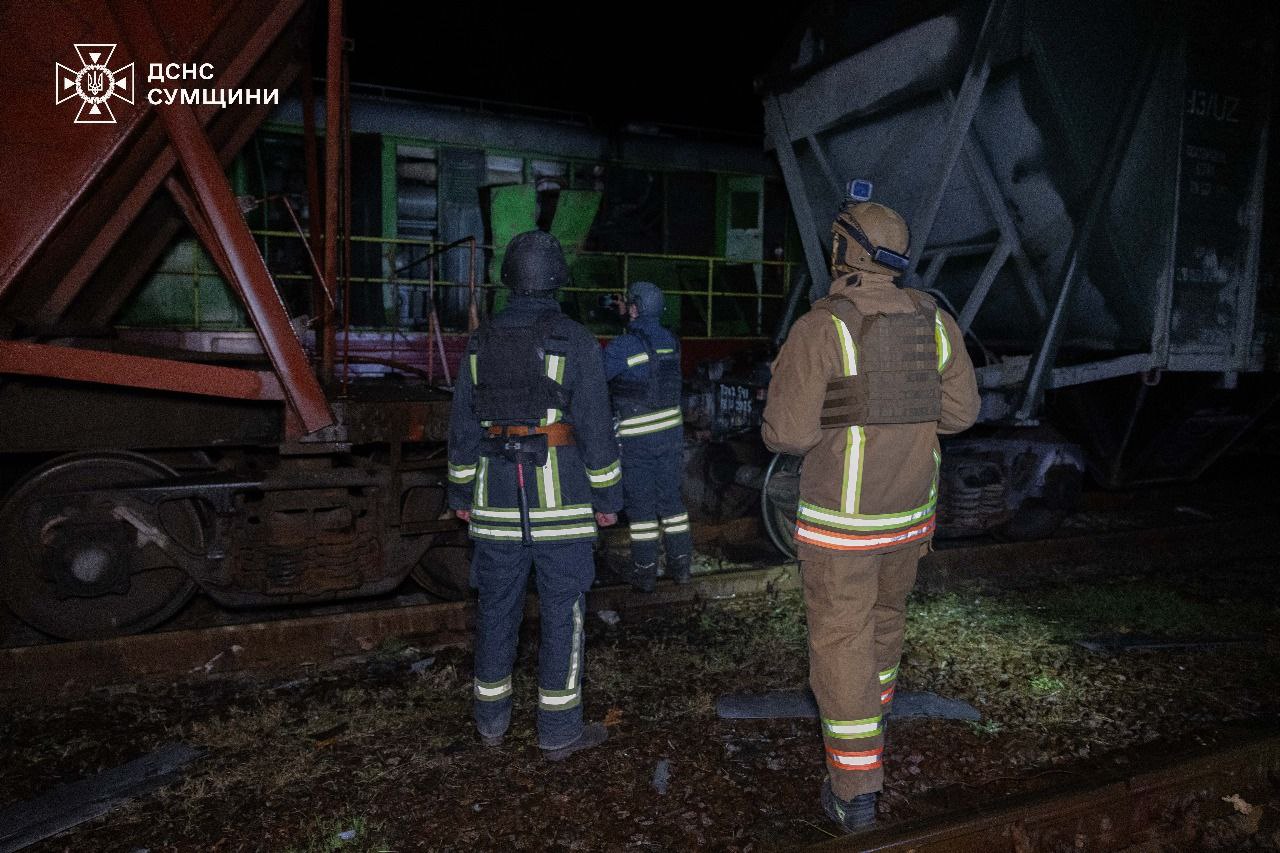 «Шахед» вдарив по залізничній станції в Сумах. Фото: ДСНС