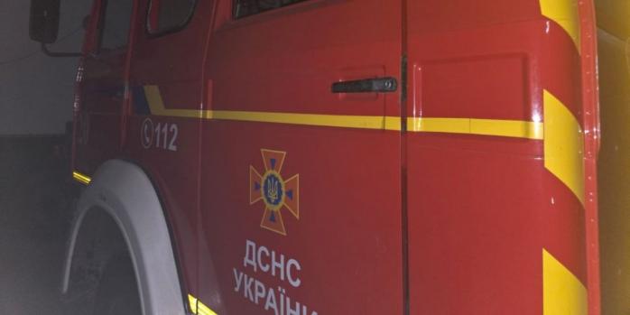 Последствия атаки российского дрона в Запорожье, фото ГСЧС