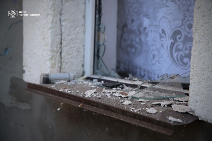 Рашисти 27 жовтня атакували Чернігів безпілотниками, фото: ДСНС