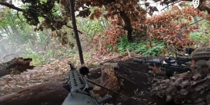 Уничтожение российских захватчиков, скриншот видео