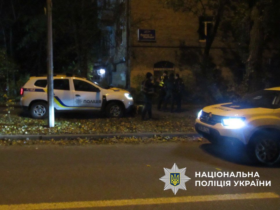 У Києві рецидивісти пограбували військового. Фото: поліція Києва