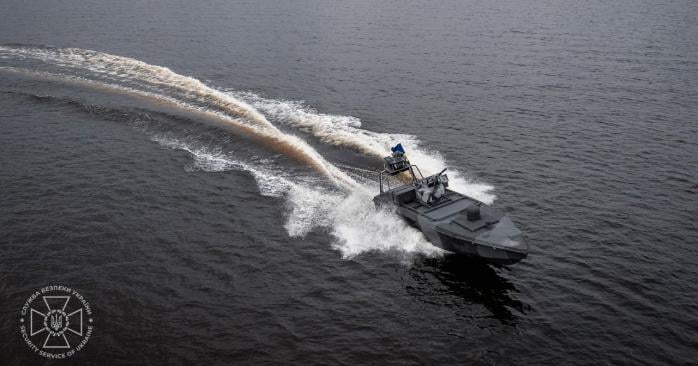 Украинские ВМС атаковали элитную спецуру РФ на буровой установке «Сиваш». Фото: 