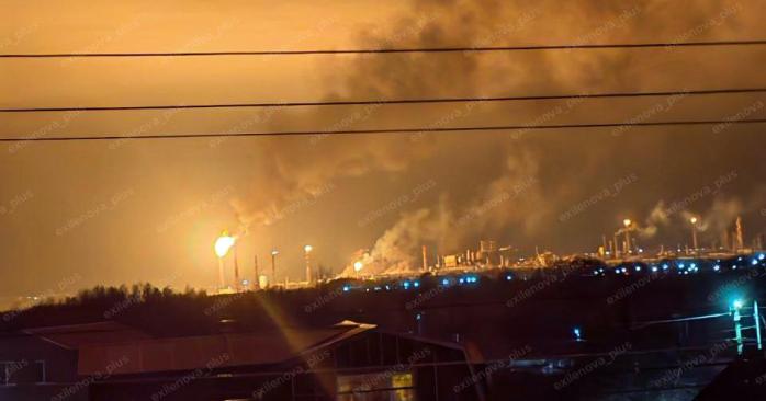 Дроны ночью атаковали Россию, вспыхнуло много пожаров. Фото: 