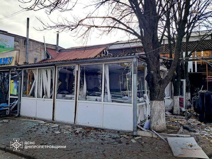 Наслідки російських ударів 4 листопада по Дніпропетровщині, фото: ДСНС