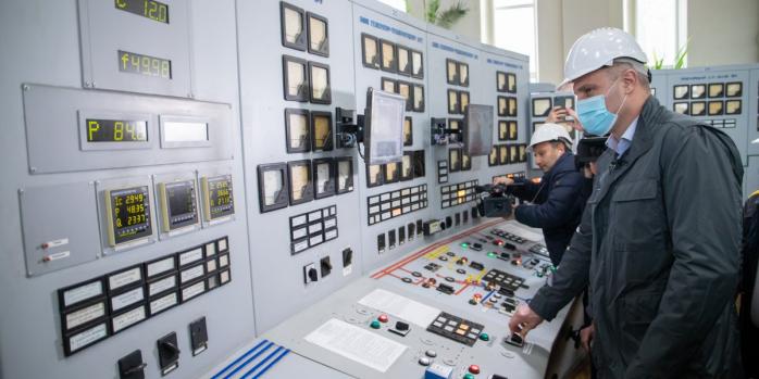 Виталий Кличко на Дарницкой ТЭЦ, фото: «Википедия»