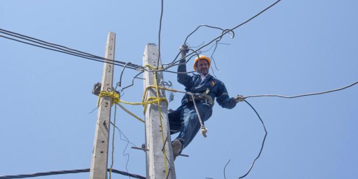 В Украине продолжаются отключения электроэнергии, фото: