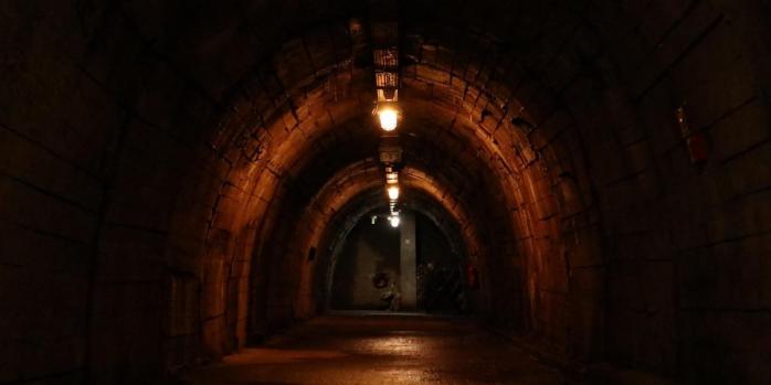 Из-за российских обстрелов 6 ноября обесточены восемь шахт ДТЭК, фото: