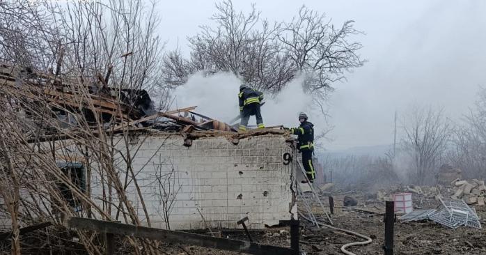 Армия РФ сбросила КАБы на Орехов. Фото: ГСЧС