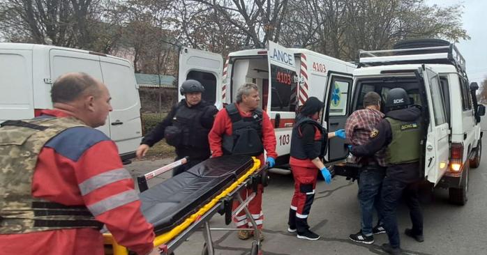 Россияне обстреляли автовокзал в Херсонской области, есть погибший и раненые. Фото: