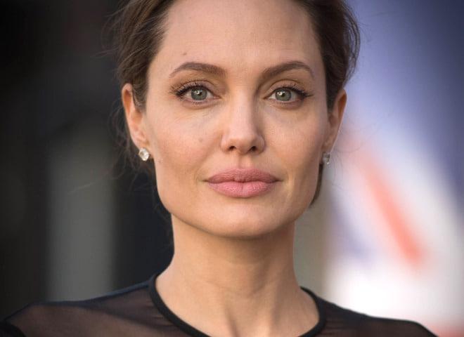 Місцеві жителі називають це «людським сафарі»  — Анджеліна Джолі