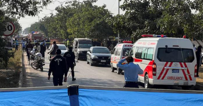 Теракт в Пакистане. Фото: Reuters