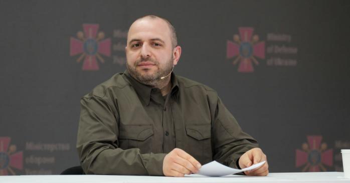 Рустем Умеров прибыл в Стамбул для разблокирования процесса обменов. Фото: 