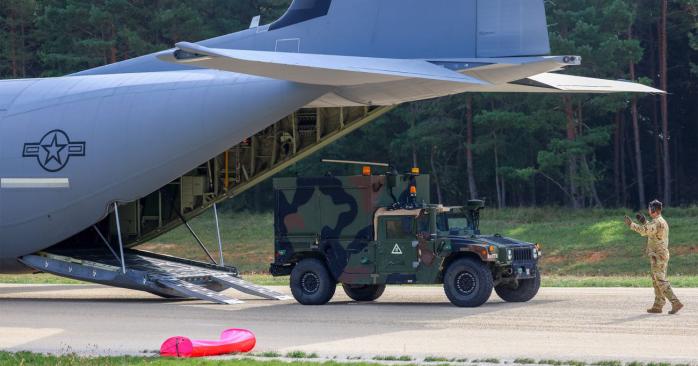 Вісім країн НАТО виділили 500 млн дол. на закупівлю зброї. Фото: