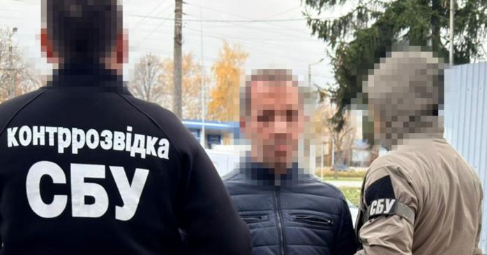 Иностранец по заказу РФ наводил атаки по энергообъектам. Фото: СБУ