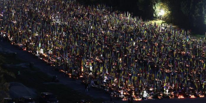 На Поле почетных захоронений на Лычакове осталось всего 20 свободных мест, фото: Львовский горсовет