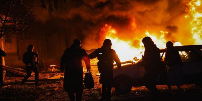 Наслідки російської атаки по Харкову 19 листопада, фото: ДСНС