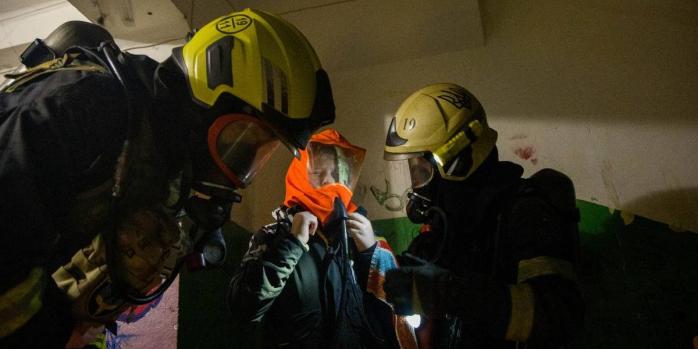 Наслідки російської атаки по Києву, фото: ДСНС Києва