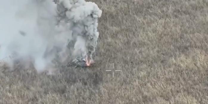 Уничтожение техники российских захватчиков, скриншот видео