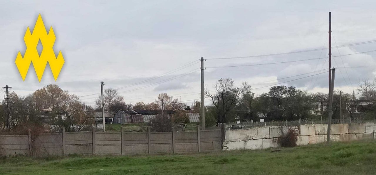 Окупанти в Криму почали ховати склади з пальним після ударів Сил оборони України. Фото: АТЕШ