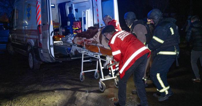 Последствия обстрела Одессы. Фото: ГСЧС