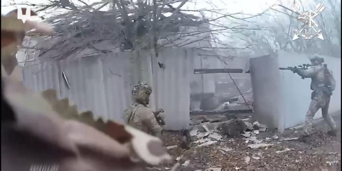 Уничтожение российских захватчиков, скриншот видео