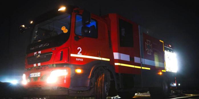 Наслідки удару російських безпілотників по Харкову 4 грудня, фото: ДСНС