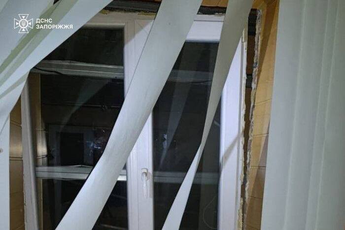 Наслідки російського обстрілу на Запоріжжі, фото: ДСНС