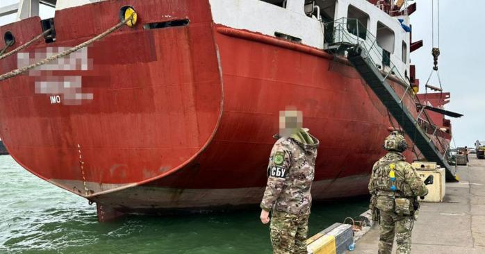 В Одеському порту арештували судно тіньового флоту РФ. Фото: 