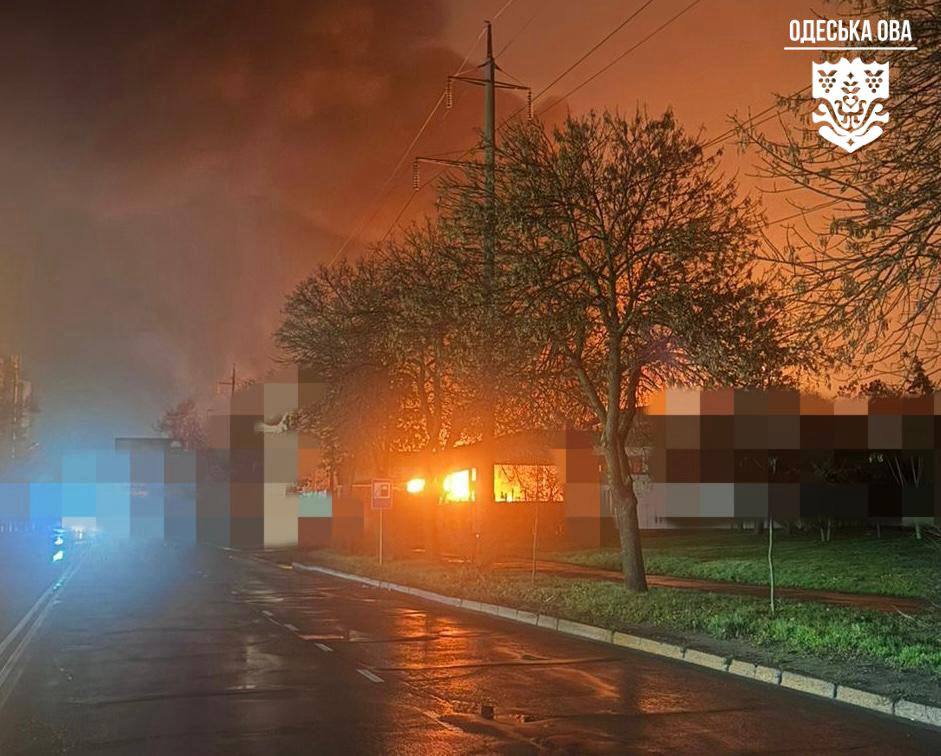 РФ пошкодила енергетичну інфраструктуру на Одещині. Фото: ОВА