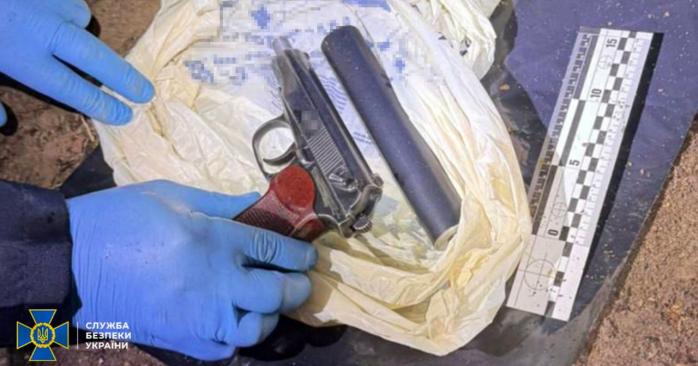 СБУ заявила, що знайшла пістолет, із якої стріляли в Андрія Парубія. Фото: