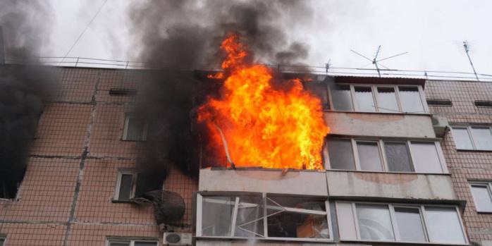 Наслідки російського авіаудару по Запоріжжю, фото: Запорізька ОВА