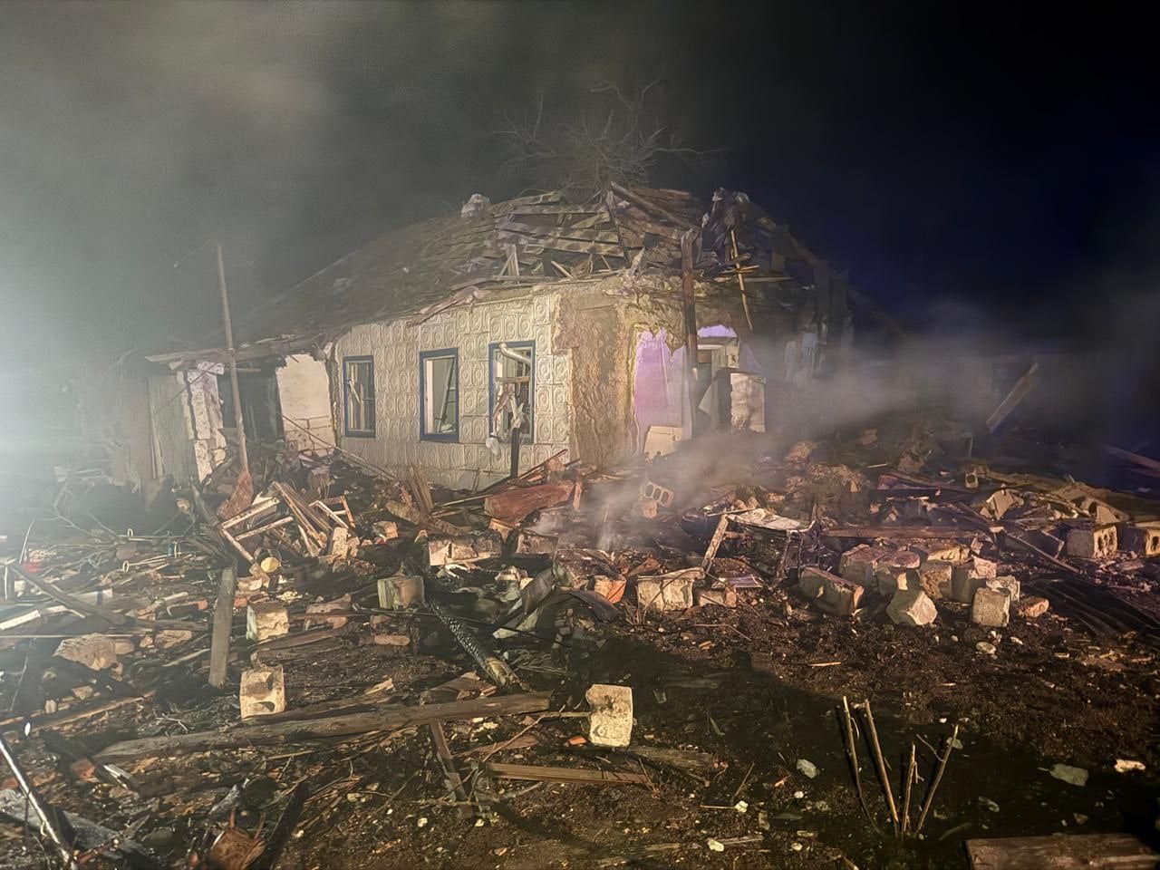 Армія РФ обстріляла Кривий Ріг, четверо осіб постраждали. Фото: ОВА