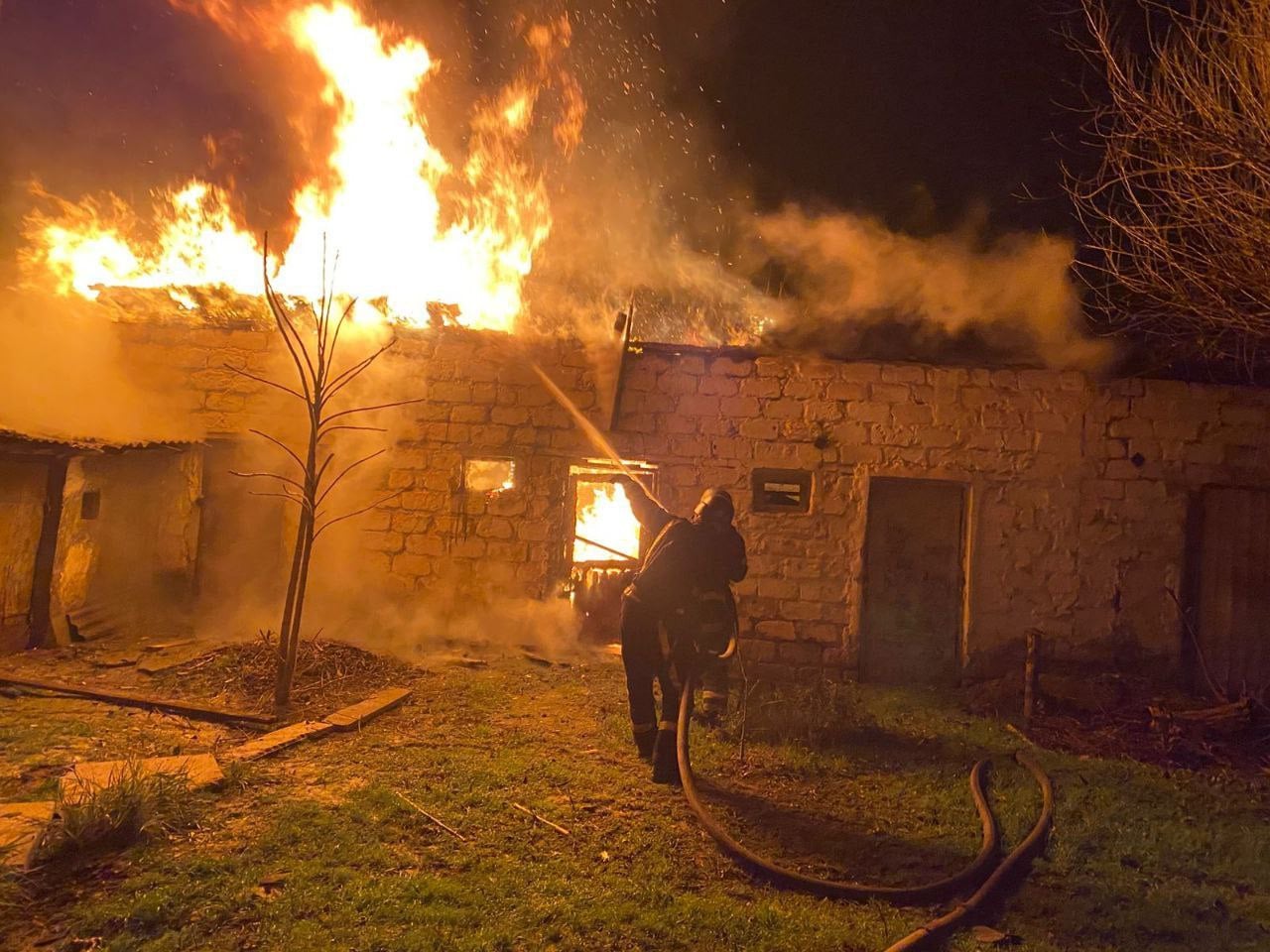 Армія РФ обстріляла Кривий Ріг, четверо осіб постраждали. Фото: ОВА