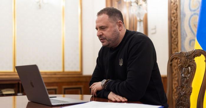 Звільнили усіх радників та помічників Андрія Єрмака. Фото: 