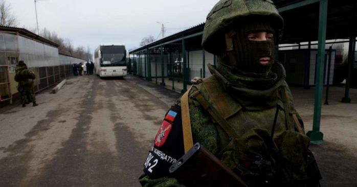 Чиновники окупаційних адміністрацій намагаються втекти з Херсонщини. Фото: 