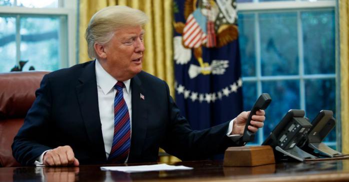 Дональд Трамп провів позитивну розмову з Володимиром Путіним щодо України, заявили в Білому домі. Фото: 