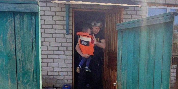 Обязательная эвакуация объявлена в ряде населенных пунктов Черниговщины, фото: Национальная полиция