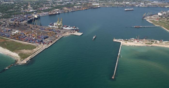 Порт Черноморск, фото: cmr.gov.ua