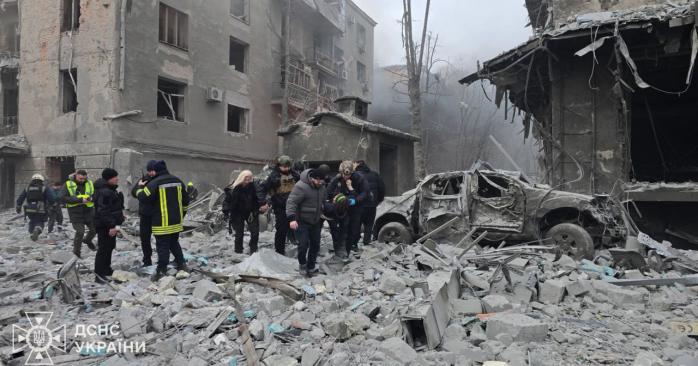 Владимир Зеленский отреагировал на зверский российский удар по Харькову. Фото: 