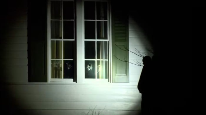 У будинку Джей Ді Венса розбили вікна, фото: WLWT