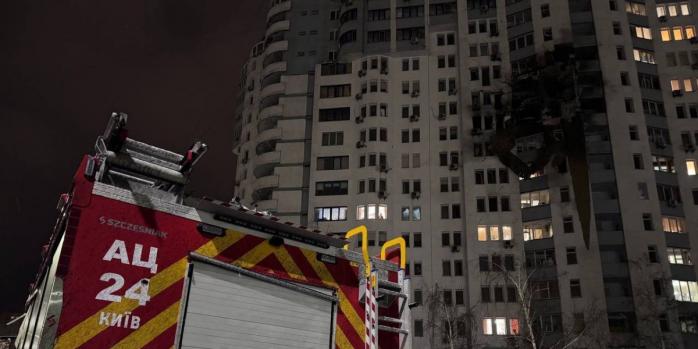 Наслідки російського обстрілу Києва 9 січня, фото: ДСНС